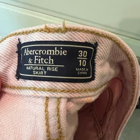 Abercrombie & Fitch Pink Wash Mini Jean Skirt Women's Size 10 Y2K 90s Preppy - Picture 4 of 9
